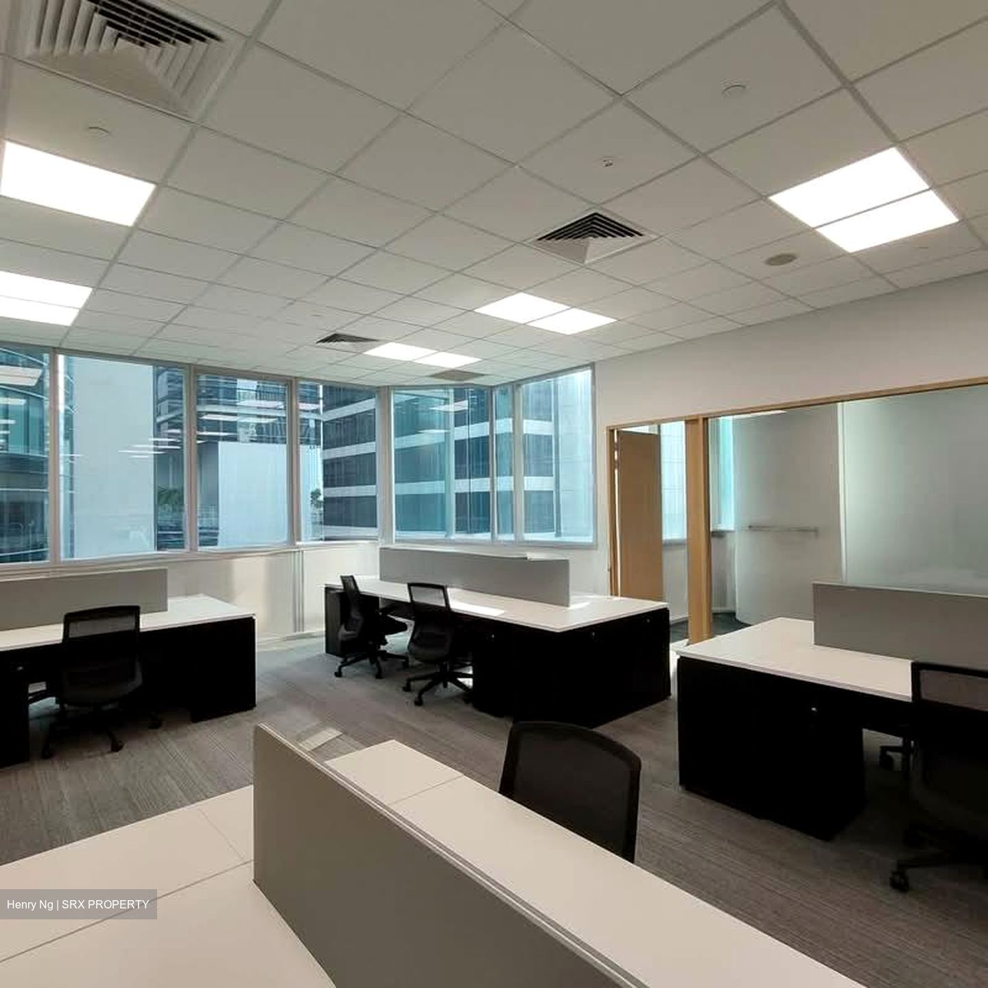 Robinson 112 (D1), Office #544511291